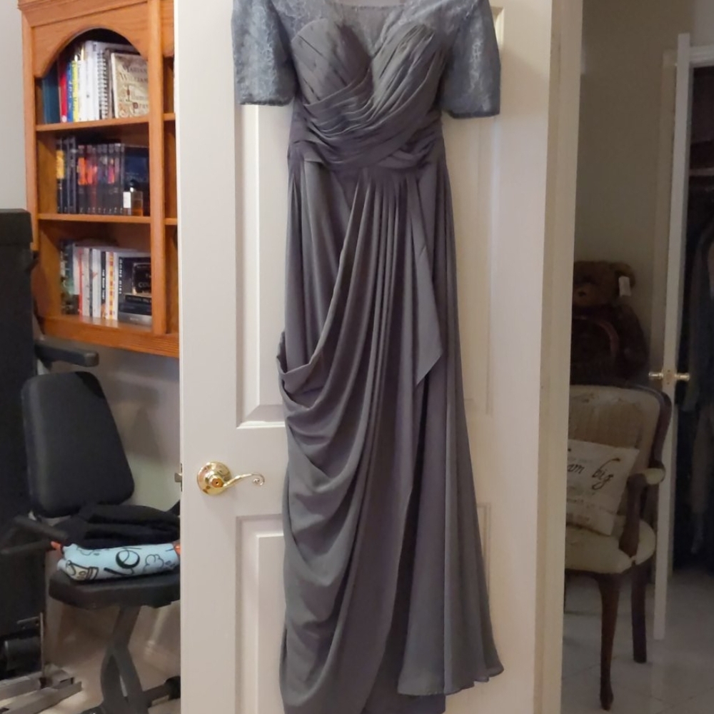Formal Dress - Picture 4 of 4